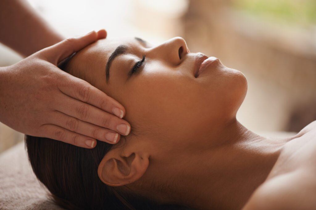 Massage drainant lymphatique du visage